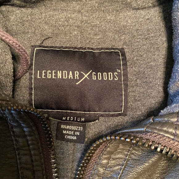 Vegan leather mens size M jacket - Picture 4 of 8